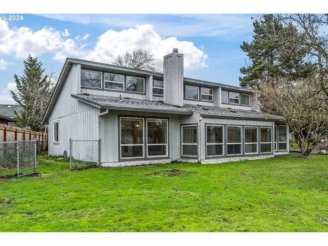 1614 SE 156th Ave, Vancouver, WA 98660