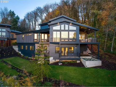 2882 NW Skyline Blvd, Portland, OR 97229