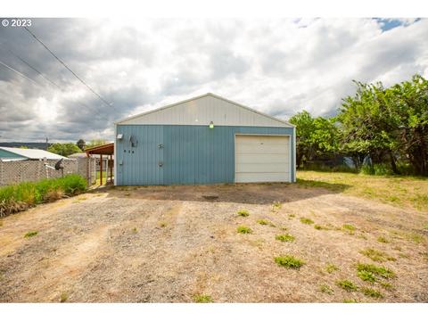 626 N 10th Ave, Elgin, OR 97827
