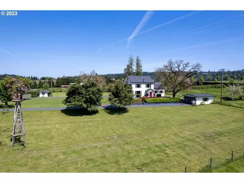 27401 SW Lenske Ln, Wilsonville, OR 97070