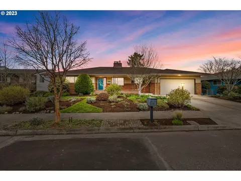 14151 NE Fremont St, Portland, OR 97230