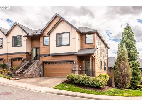 9992 SE Merlo St, Happy Valley, OR 97086