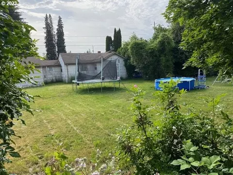 531 W Main St, Hillsboro, OR 97123