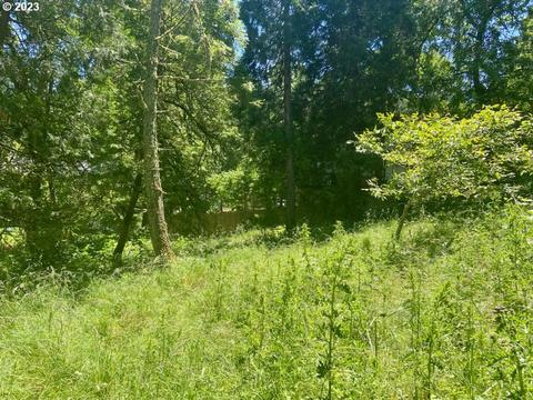 Marlboro Ln, Eugene, OR 97405