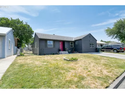 3032 SW Isaac Ave, Pendleton, OR 97801