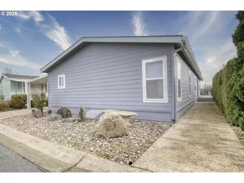 51500 SE Westlake Dr, Scappoose, OR 97056