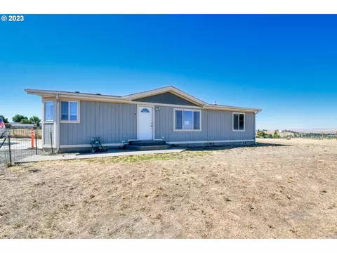 859 SW 6th St, Pendleton, OR 97801