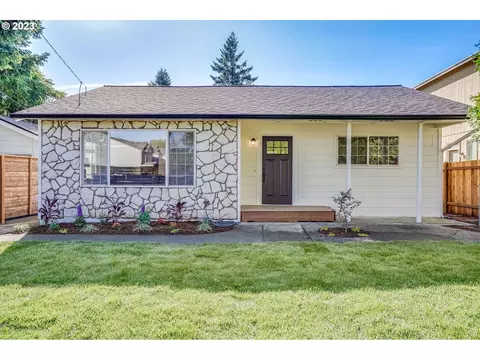 335 SE 90th Ave, Portland, OR 97216