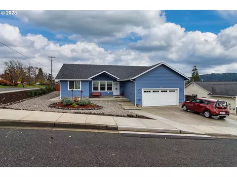 429 Pintail Ave, Winston, OR 97496