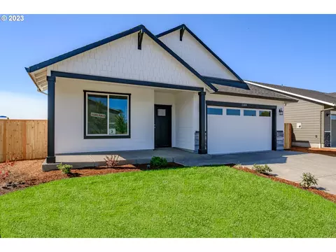 2409 W 10th Ave, Junction City, OR 97448