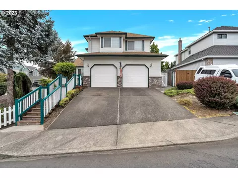 11892 SE Landis Dr, Clackamas, OR 97015