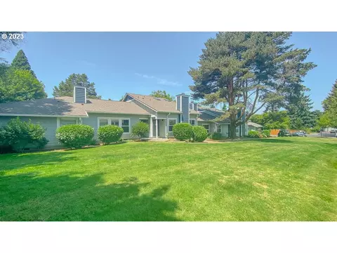 8402 SW Mohawk St, Tualatin, OR 97062