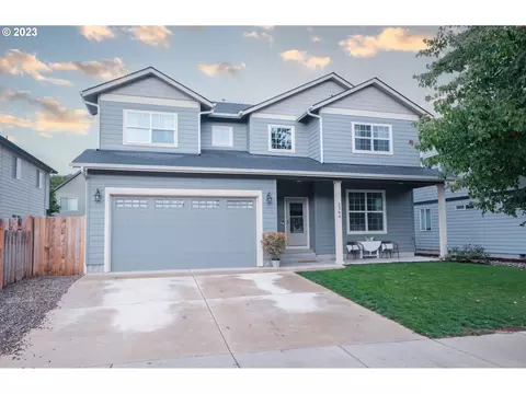 2364 Mountain River Dr, Lebanon, OR 97355