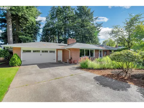 15121 NE Clackamas St, Portland, OR 97230