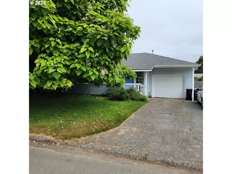 320 Railroad St, Brookings, OR 97415