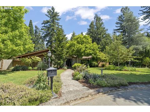 14661 SE Charjan St, Clackamas, OR 97015