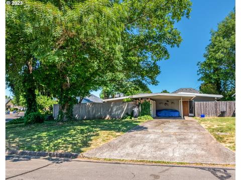 582 Cardinal Way, Springfield, OR 97477