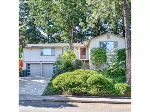 4680 Larkwood St, Eugene, OR 97405