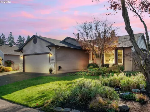 17988 SW Bridger Ln, Sherwood, OR 97140