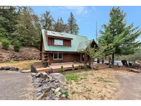 17702 S Unity Ln, Oregon City, OR 97045