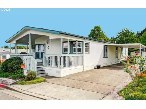 1630 NW Wallace Rd #31, Salem, OR 97304