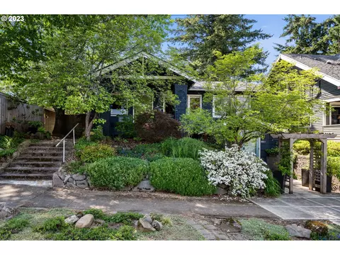 1411 NE 70th Ave, Portland, OR 97213