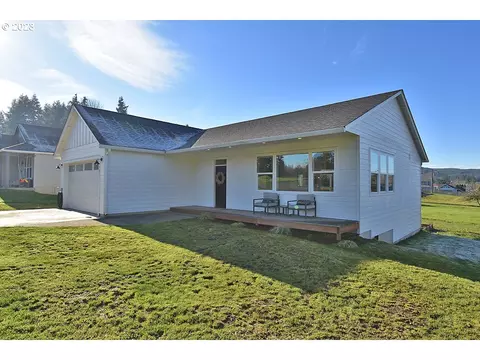703 D St, Vader, WA 98593