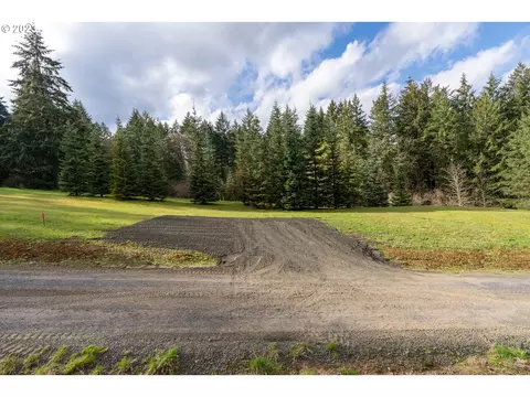 2351 NW Antler Dr, Forest Grove, OR 97116