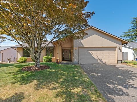 12795 SW Conestoga Dr, Beaverton, OR 97008