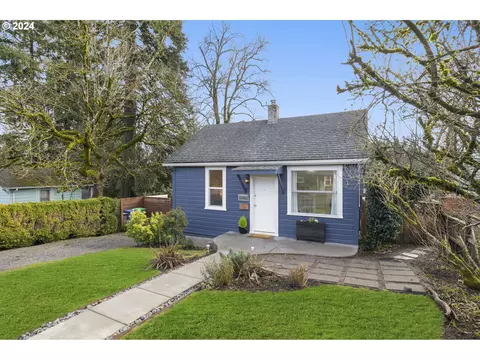 1248 SW Freeman St, Portland, OR 97219