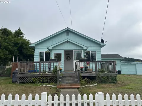 1256 N Dean St, Coquille, OR 97423