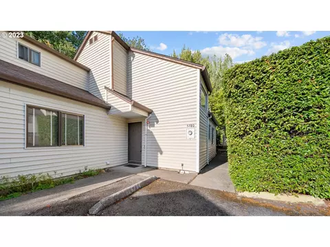 5780 SW 204th Pl, Beaverton, OR 97078