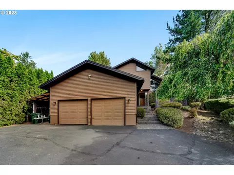 20315 NE Interlachen Ln, Fairview, OR 97024