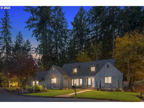 18521 Waxwing Cir, Lake Oswego, OR 97035