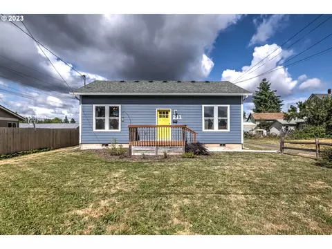 211 S Blaine St, Newberg, OR 97132