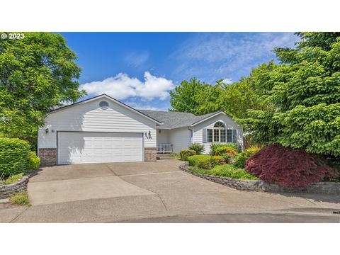 460 NW Country Ct, Mcminnville, OR 97128