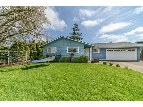 745 Arcadia Dr, Eugene, OR 97401