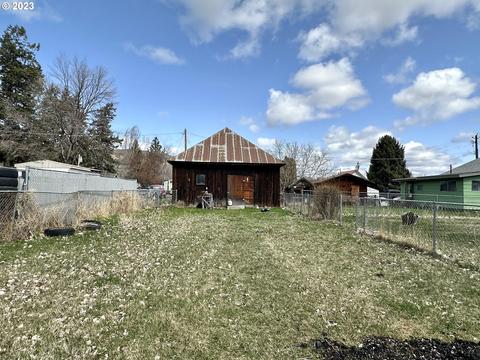 404 Benton Ave, La Grande, OR 97850
