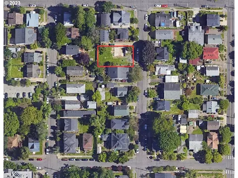 4215 NE 6th Ave, Portland, OR 97211