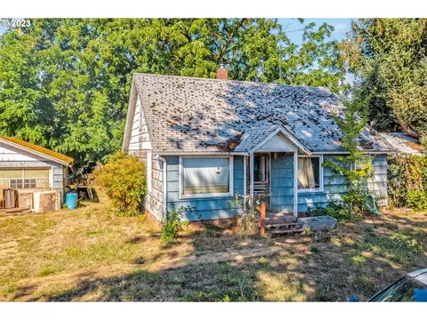 1467 Bridge St, Lafayette, OR 97127