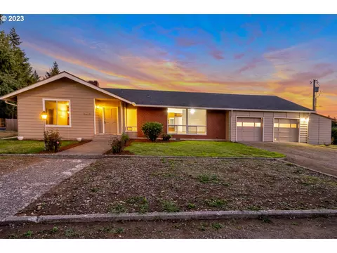 8405 SE Meadow Ln, Vancouver, WA 98664