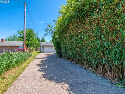 1243 Waite St, Eugene, OR 97402