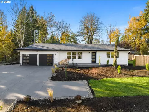 14461 SE Holly View Ter, Damascus, OR 97089