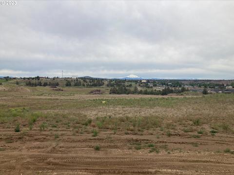 SE 10 St, Madras, OR 97741
