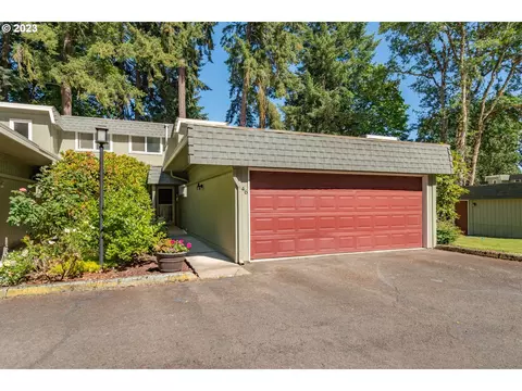 1500 Norkenzie Rd #46, Eugene, OR 97401