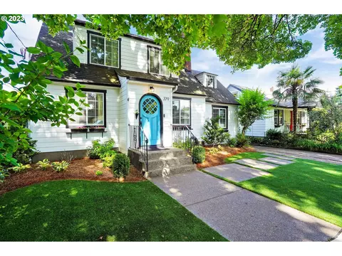 379 Richmond Ave SE, Salem, OR 97301