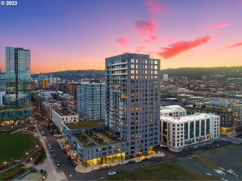 1150 NW Quimby St #204, Portland, OR 97209