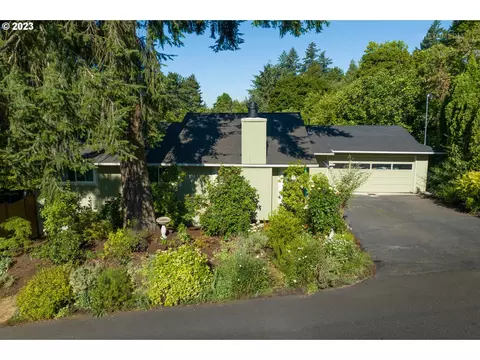 4833 SW 47th Ave, Portland, OR 97221
