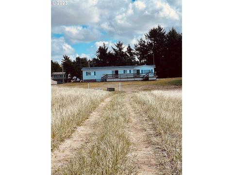 16911 M Pl, Long Beach, WA 98631