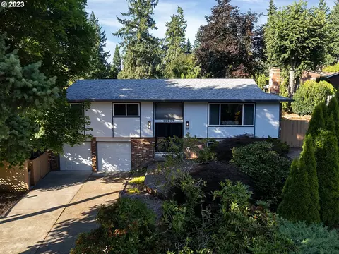 11735 SW Fairview Ln, Portland, OR 97223